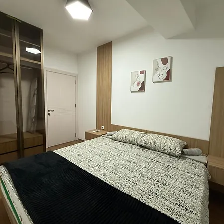 Premium & Free Private Parking Apartament *