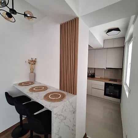 Premium & Free Private Parking *