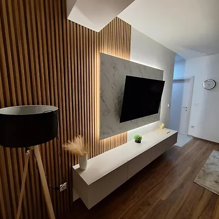 Premium & Free Private Parking 아파트