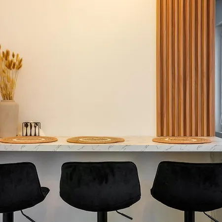 Apartmán Metropolis & Enhanced Living